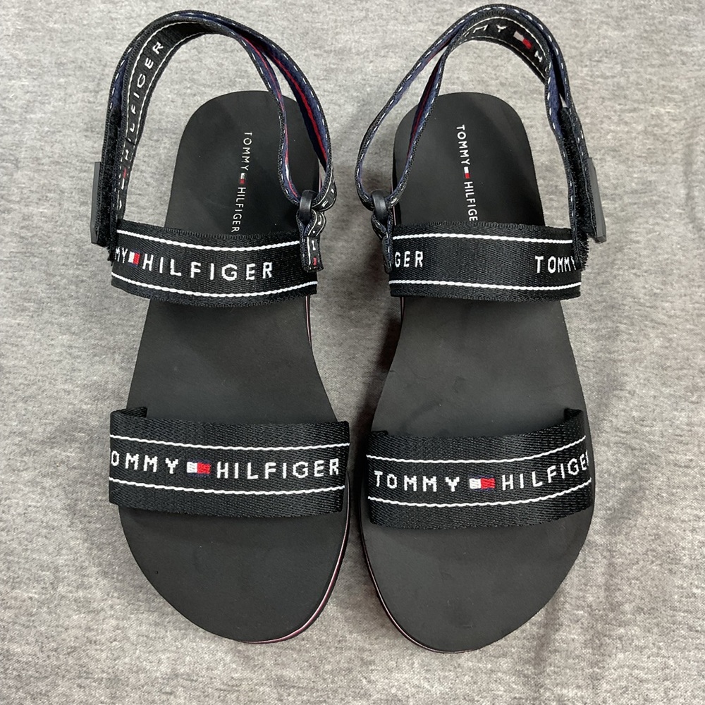 Tommy Hilfiger Women's Adia-X Flat Sandal